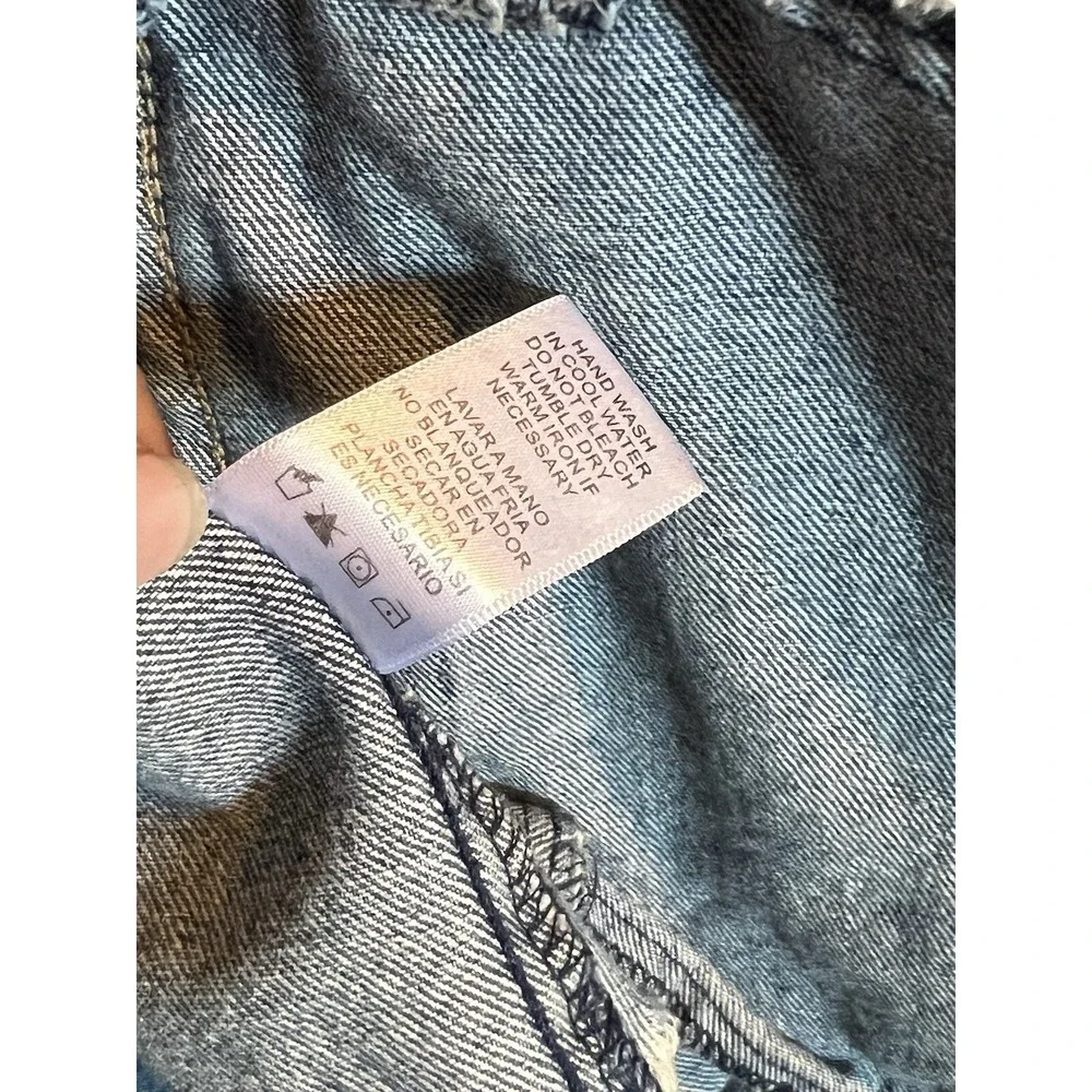 FOREVER 21‎ WOMENS DENIM JACKET SIZE L DISTRESSED DESTROYED BLUE OVERSIZED JEAN